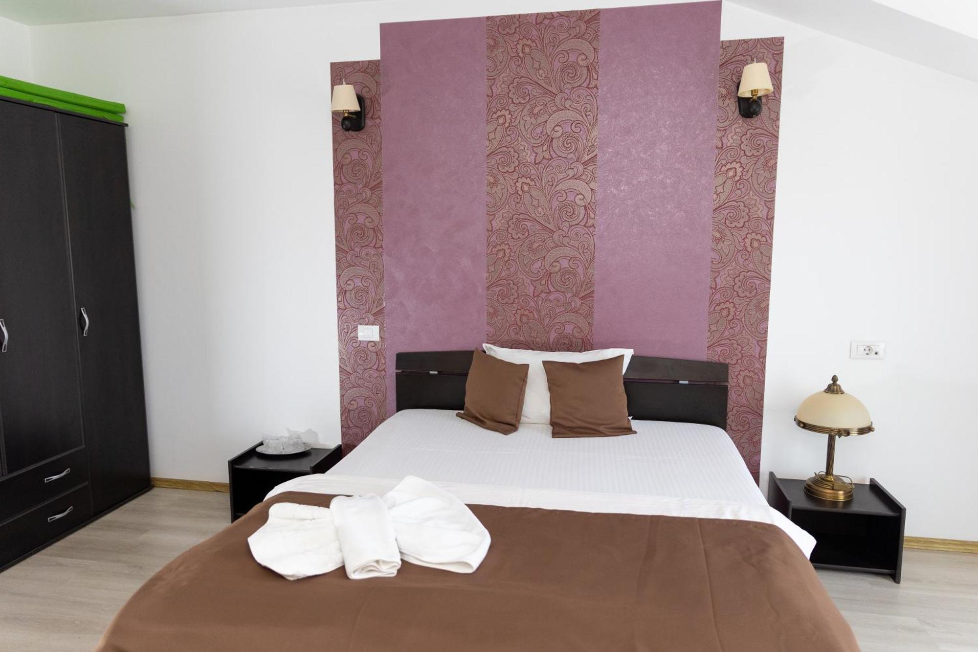 Hotel Rodiv Gaesti Экстерьер фото