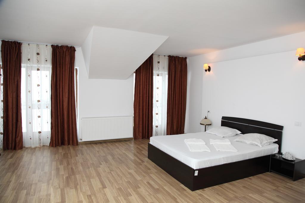Hotel Rodiv Gaesti Номер фото