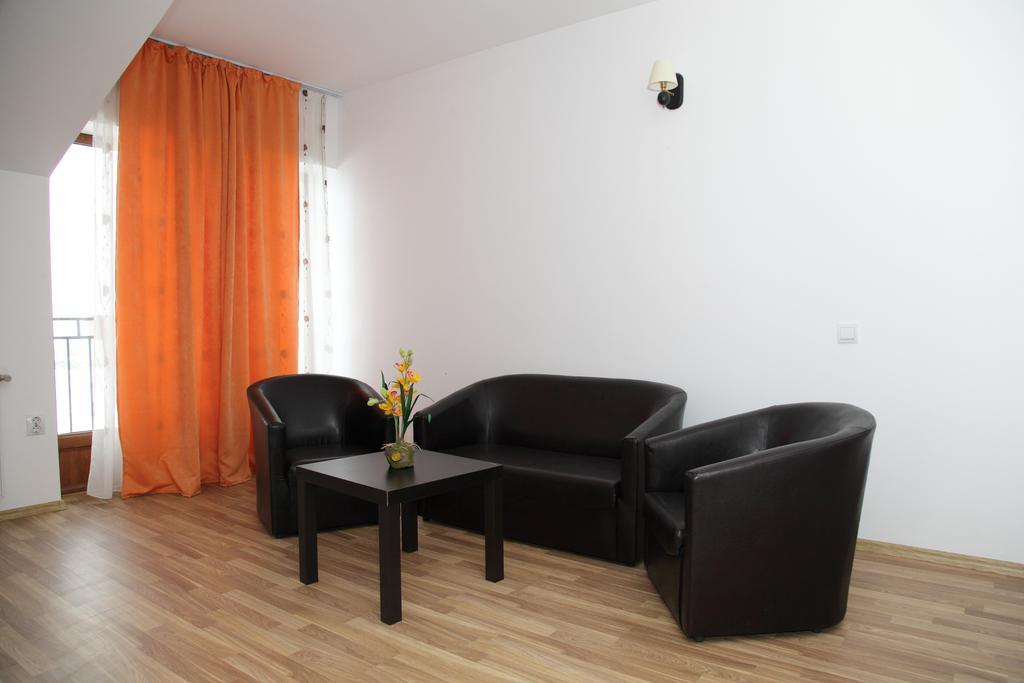 Hotel Rodiv Gaesti Экстерьер фото